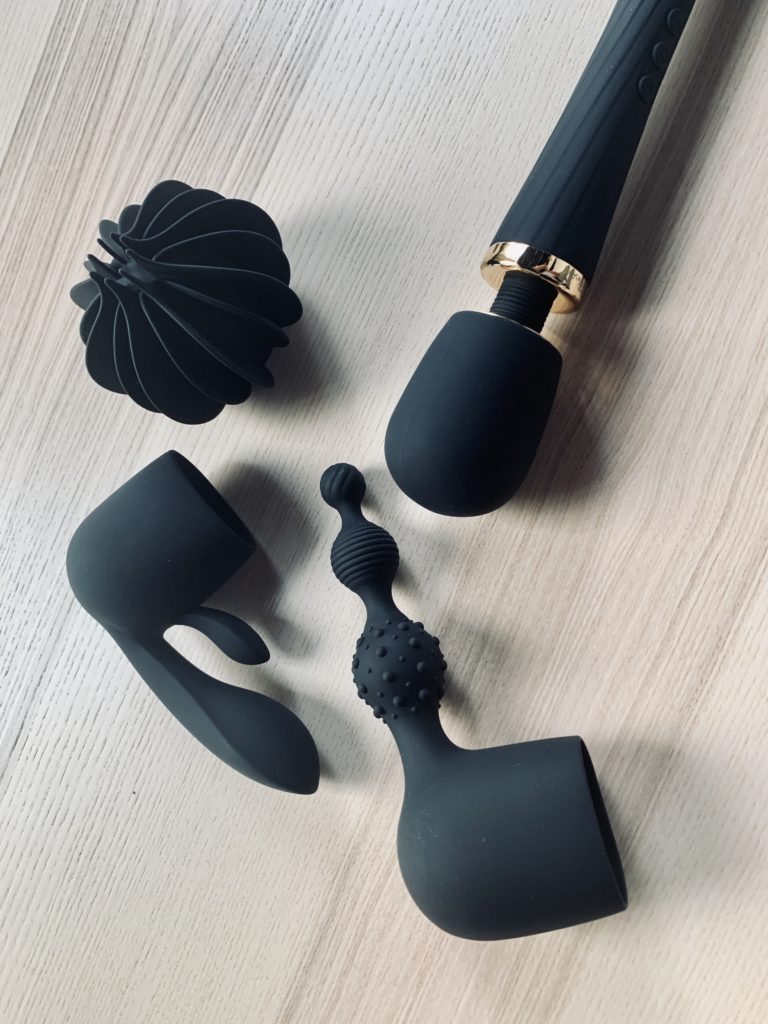 New Toy Review Tracy S Dog Cordless Ultra Wand Massager Short And Sweet Nyc